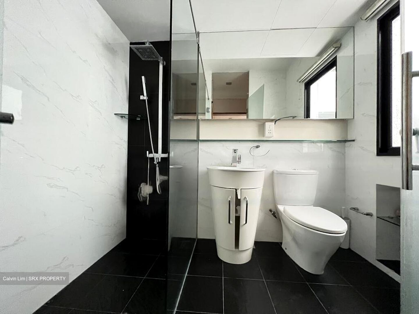 Townhouse Apartments (D9), Apartment #454494401
